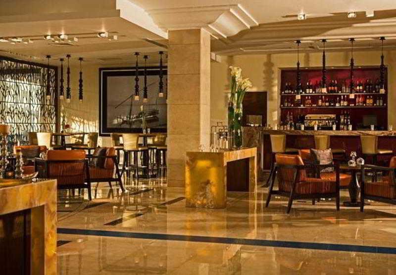 Hotel Renaissance Mirage 5*