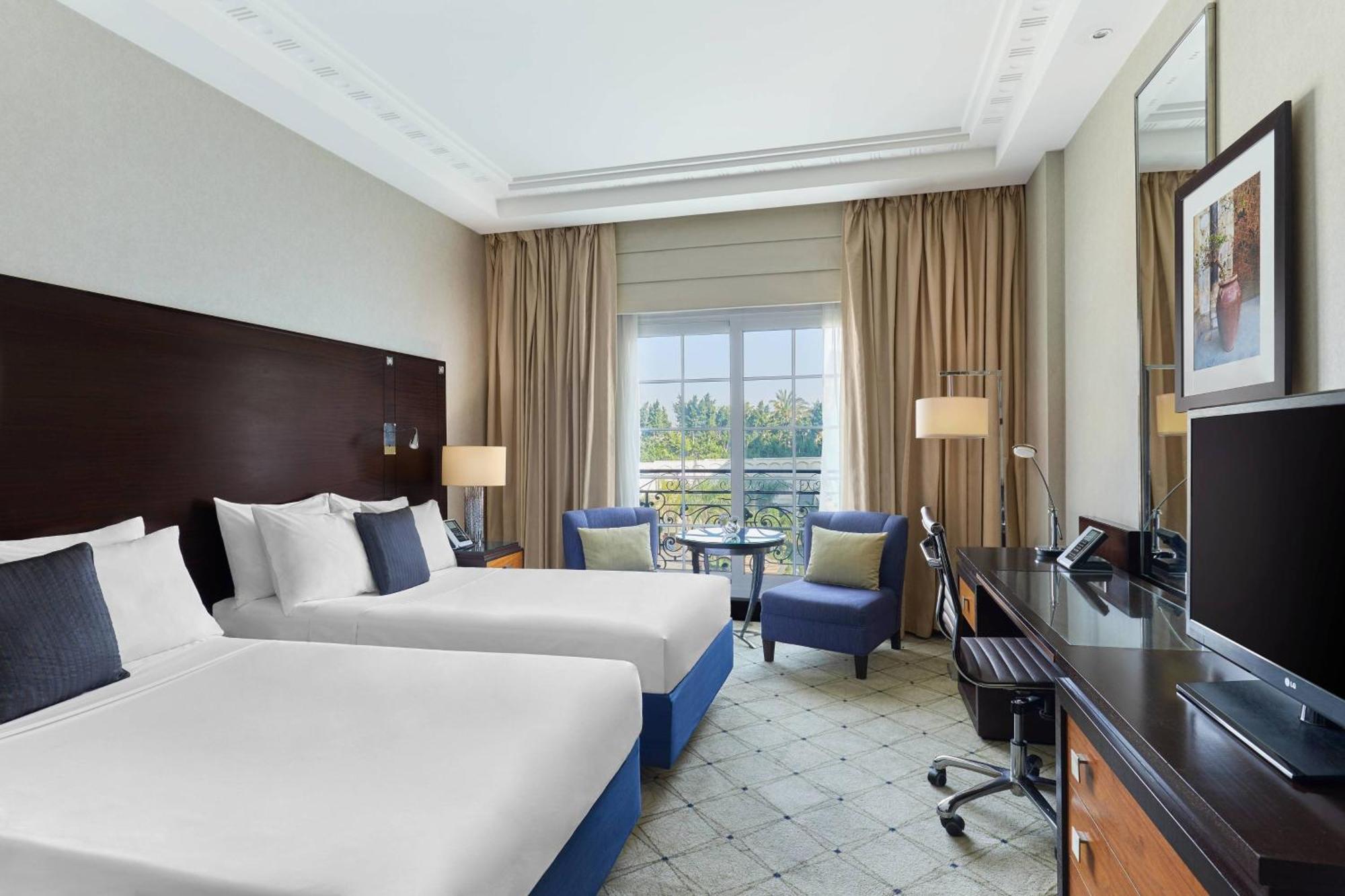 Hotel Renaissance Mirage 5*