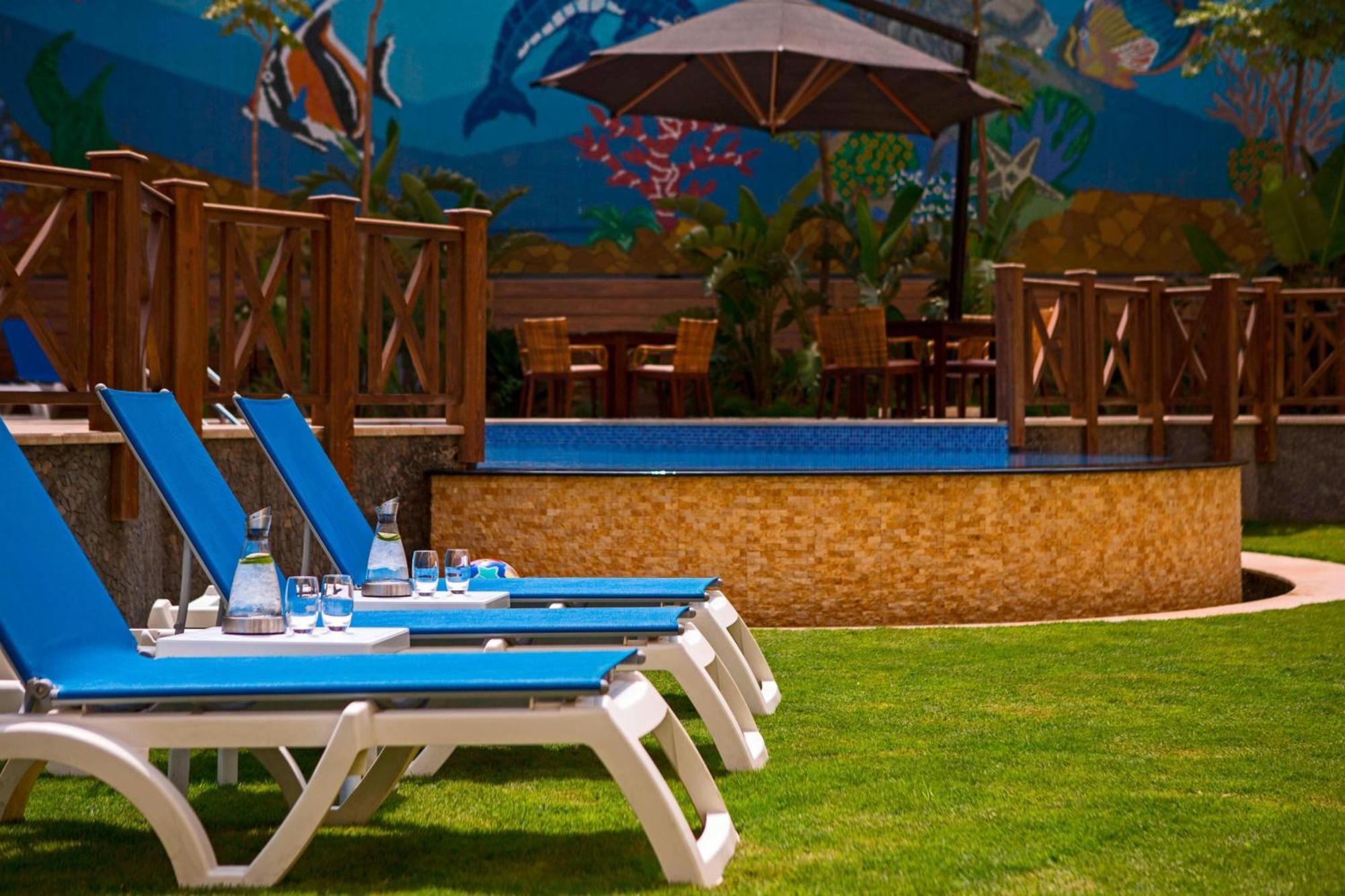 Hotel Renaissance Mirage 5*